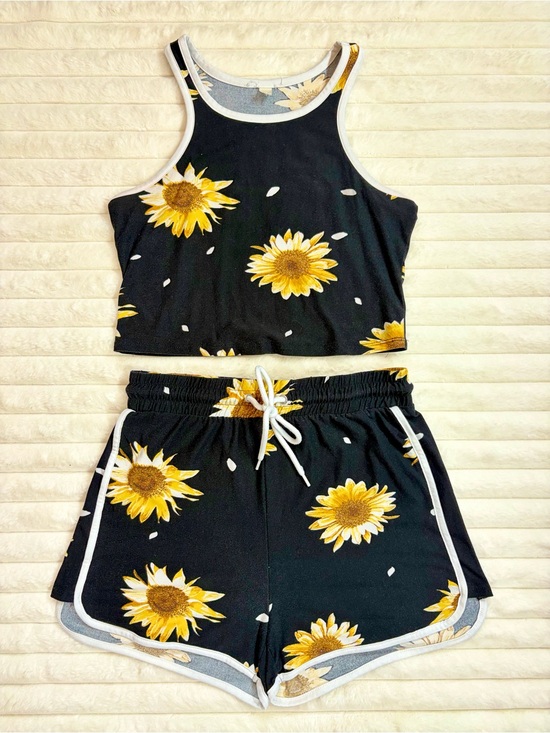 Pants - Sunflower Print Black Crop Tank & Shorts Set Size M Soft